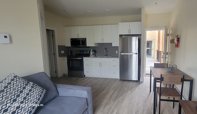 209 Kitchen Deluxe One Bedroom Suite Product Gallery Image